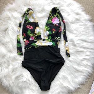 Floral and black cupshe one piece
